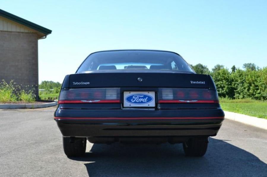  Ford Thunderbird Turbo Coupe 1987 года  (фото 13 из 17)